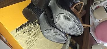 Women's Footwear: Kozne cizmice, broj 38, jednom nosene at lalafo.rs — 4 Women's Footwear: Kozne cizmice, broj 38, jednom nosene — 4