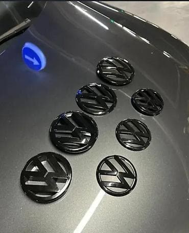 Crne VW značke/emblemi – set - Dizajn: sjajna crna završna obrada na lalafo.rs Crne VW značke/emblemi – set - Dizajn: sjajna crna završna obrada