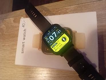 Pametni sat – model sa kvadratnim ekranom i crnim silikonskim kaišem na lalafo.rs — 1 Pametni sat – model sa kvadratnim ekranom i crnim silikonskim kaišem — 1