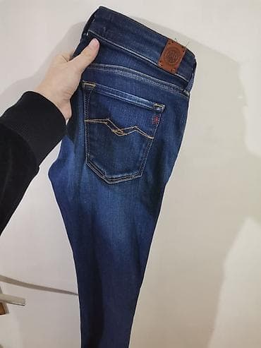 pantalone butiku ali: REPLAY Farmerke nošene 2x. Nizak struku. Model koji lepo prati na lalafo.rs — 1 pantalone butiku ali: REPLAY Farmerke nošene 2x. Nizak struku. Model koji lepo prati — 1