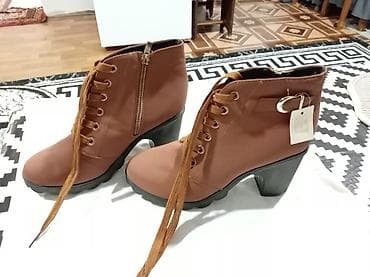 NASLOV: NOVE ženske gležnjače na štiklu braon – broj 40 (sa etiketom) na lalafo.rs — 3 NASLOV: NOVE ženske gležnjače na štiklu braon – broj 40 (sa etiketom) — 3