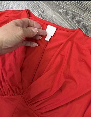 Underwear: Nov crveni H&M bodi, na njemu je naznačena L veličina at lalafo.rs — 5 Underwear: Nov crveni H&M bodi, na njemu je naznačena L veličina — 5