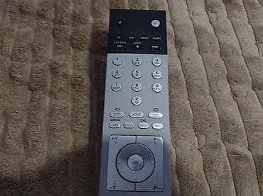 Electronics: 1. Loewe ÀSISST 2 Remote Control 2. Loewe RC 15702-10 Remote Control at lalafo.rs — 6 Electronics: 1. Loewe ÀSISST 2 Remote Control 2. Loewe RC 15702-10 Remote Control — 6
