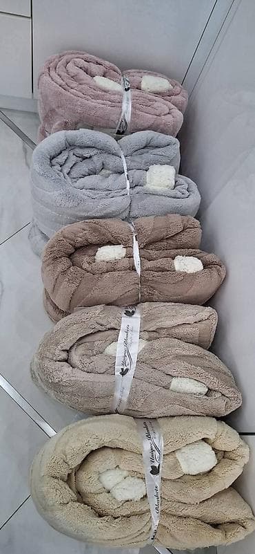 Ćebe krzno 3300din dimenzija 230x200 na lalafo.rs — 10 Ćebe krzno 3300din dimenzija 230x200 — 10