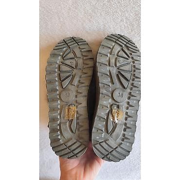 Ugg obuća 38, bоја - Siva na lalafo.rs — 8 Ugg obuća 38, bоја - Siva — 8