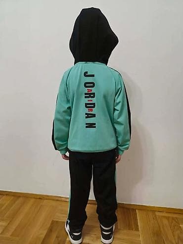 Dečiji sportski komplet – trenerka sa kapuljačom i donjim delom - Dva na lalafo.rs — 8 Dečiji sportski komplet – trenerka sa kapuljačom i donjim delom - Dva — 8