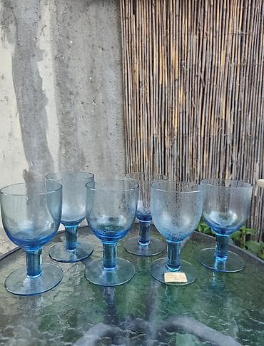 Crate & Barrel bubble glass čaše za vino - Rumunija (Set 6 kom) na lalafo.rs Crate & Barrel bubble glass čaše za vino - Rumunija (Set 6 kom)