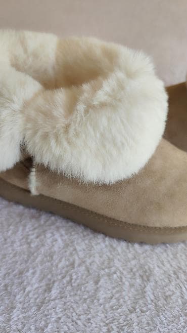Ugg obuća 39, bоја - Bež na lalafo.rs — 10 Ugg obuća 39, bоја - Bež — 10