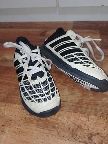 Adidas dečije patike za fudbal u hali (indoor) - Model sa ravnim na lalafo.rs — 5 Adidas dečije patike za fudbal u hali (indoor) - Model sa ravnim — 5
