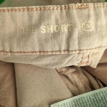 pantalone butiku ali: Šorts c&a, vel. M/40 marka: c&a veličina: m/40 materijal na lalafo.rs — 5 pantalone butiku ali: Šorts c&a, vel. M/40 marka: c&a veličina: m/40 materijal — 5