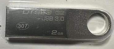 USB flash memorija Kingston 32GB NOVO. Opis proizvoda: Vrsta na lalafo.rs — 6 USB flash memorija Kingston 32GB NOVO. Opis proizvoda: Vrsta — 6