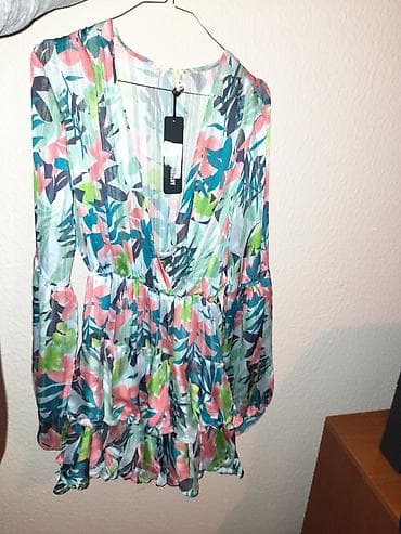 Ženska mini haljina s floralnim printom - Kroj: struk naglašen, donji na lalafo.rs — 1 Ženska mini haljina s floralnim printom - Kroj: struk naglašen, donji — 1