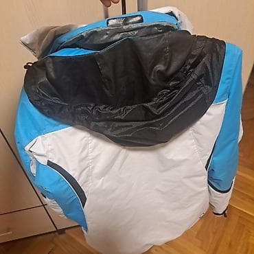 Colmar jakna velicina 42 .Odgovara vel S ili 12 do 14 god bez ikakvih na lalafo.rs — 3 Colmar jakna velicina 42 .Odgovara vel S ili 12 do 14 god bez ikakvih — 3