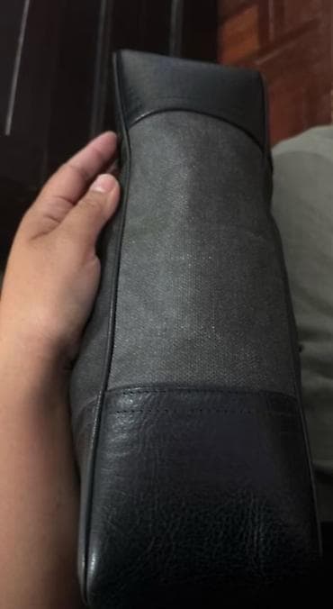 BALLY shopping tote bag, jako jako velika. Ima kožne ručke i ćoškove at lalafo.rs — 4 BALLY shopping tote bag, jako jako velika. Ima kožne ručke i ćoškove — 4