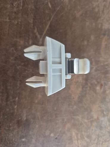 Zabica kopca suncobrana Audi A7 Audi A8 D4 Audi A6 C7 Originalni at lalafo.rs Zabica kopca suncobrana Audi A7 Audi A8 D4 Audi A6 C7 Originalni