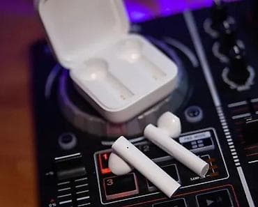 XIAOMI MI TRUE WIRELESS EARPHONES 2 BASIC NOVE AKCIJA | Cene nisu na lalafo.rs XIAOMI MI TRUE WIRELESS EARPHONES 2 BASIC NOVE AKCIJA | Cene nisu