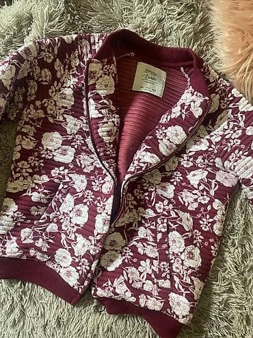 Bershka nova jakna oroginal snizena na lalafo.rs Bershka nova jakna oroginal snizena
