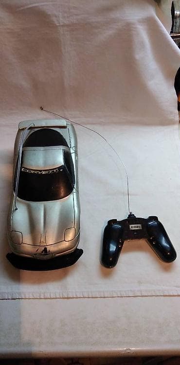 Auto na daljinski, 1 /18, sa daljinskim.Oštećena 1 guma i na lalafo.rs — 3 Auto na daljinski, 1 /18, sa daljinskim.Oštećena 1 guma i — 3