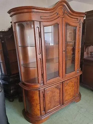 Stilske vitrine: Prelepa vitrina. Visina 220 cm Sirina 160 cm Dubina 45 cm na lalafo.rs — 4 Stilske vitrine: Prelepa vitrina. Visina 220 cm Sirina 160 cm Dubina 45 cm — 4