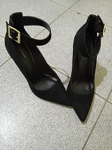 Graceland crne salonke sa kaišem – broj 37 - Brend: Graceland - Boja na lalafo.rs Graceland crne salonke sa kaišem – broj 37 - Brend: Graceland - Boja