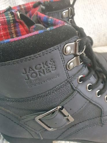 Jack I Jones Original.Kao nove.Kupljene u Nemackoj.Br 44 at lalafo.rs — 6 Jack I Jones Original.Kao nove.Kupljene u Nemackoj.Br 44 — 6