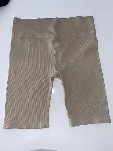 Rebraste ženske šorts-helanke do kolena - Model: visok struk, dužina na lalafo.rs — 2 Rebraste ženske šorts-helanke do kolena - Model: visok struk, dužina — 2