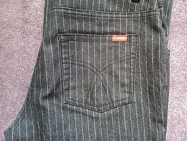 Pantalone ženske, boja grafit sa tankim belim šraftama. Sastav : 70% na lalafo.rs — 6 Pantalone ženske, boja grafit sa tankim belim šraftama. Sastav : 70% — 6