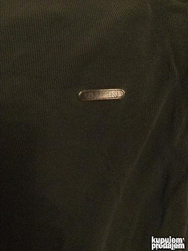 Original VALENTINO majica L 100% cotton Ramena 50cm, duzina 75cm Made na lalafo.rs — 6 Original VALENTINO majica L 100% cotton Ramena 50cm, duzina 75cm Made — 6