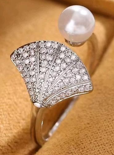 PRELEP KVALITETNI POSREBRENI PRSTEN SA CIRKONIMA,SA BISERIMA.SA na lalafo.rs — 1 PRELEP KVALITETNI POSREBRENI PRSTEN SA CIRKONIMA,SA BISERIMA.SA — 1