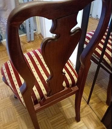 4 stolice Chery i sto cetvrtasti. restaurirano. cena 45.000 na lalafo.rs — 2 4 stolice Chery i sto cetvrtasti. restaurirano. cena 45.000 — 2