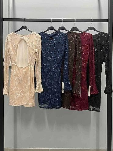 Elegantna ženska mini haljina sa šljokicama - Kroj: pripijeni mini na lalafo.rs — 2 Elegantna ženska mini haljina sa šljokicama - Kroj: pripijeni mini — 2