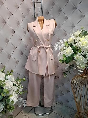 Ženski dvodelni komplet – prsluk s pojasom i široke pantalone - Kroj na lalafo.rs Ženski dvodelni komplet – prsluk s pojasom i široke pantalone - Kroj