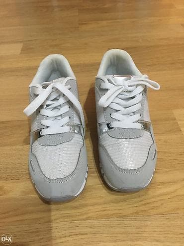 Women's Footwear: Elly Shoes srebrne patike – veličina 38 - Boja: srebrna sa belim at lalafo.rs — 2 Women's Footwear: Elly Shoes srebrne patike – veličina 38 - Boja: srebrna sa belim — 2