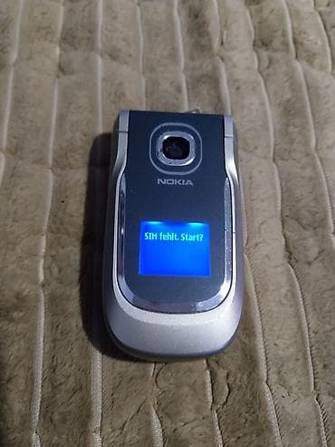 Nokia preklopni telefon (clamshell) - Model sa spoljnim ekranom plave at lalafo.rs — 2 Nokia preklopni telefon (clamshell) - Model sa spoljnim ekranom plave — 2