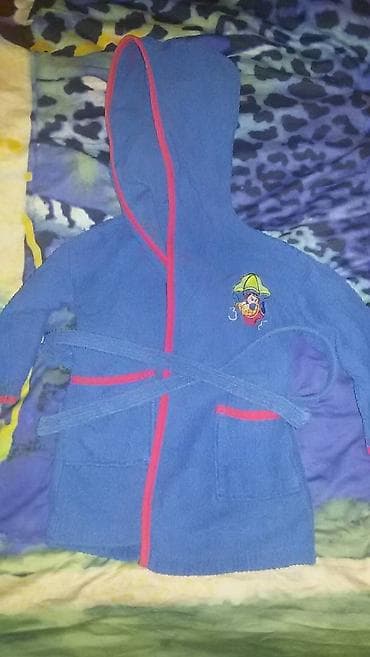 Na prodaju bade mantil za bebu uzrasta 2-3 godine na lalafo.rs — 1 Na prodaju bade mantil za bebu uzrasta 2-3 godine — 1