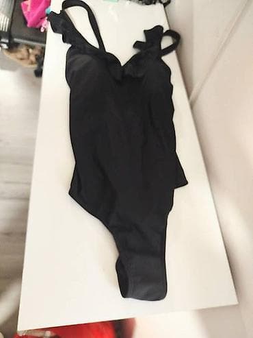 Esmara crni jednodelni kupaci kostim./novo
Vel.36 na lalafo.rs — 3 Esmara crni jednodelni kupaci kostim./novo
Vel.36 — 3