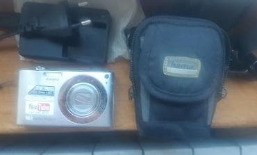 Casio Exilim digitalni fotoaparat + oprema - Model iz Exilim serije na lalafo.rs Casio Exilim digitalni fotoaparat + oprema - Model iz Exilim serije