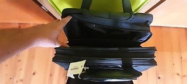 Odlicna Targus torba za putovanje avionom, ima dosta pregrada, pa moze at lalafo.rs — 7 Odlicna Targus torba za putovanje avionom, ima dosta pregrada, pa moze — 7