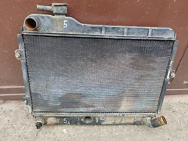 Hladnjak mesingani Lada 2107 Riva, Lada 2104 Karavan,2105 broj 5 na lalafo.rs Hladnjak mesingani Lada 2107 Riva, Lada 2104 Karavan,2105 broj 5