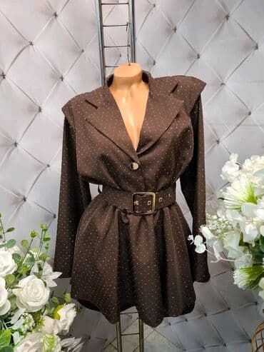 Elegantna mini haljina/sako u tamno braon boji sa sitnim belim na lalafo.rs Elegantna mini haljina/sako u tamno braon boji sa sitnim belim