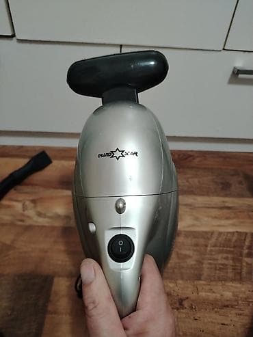 Ručni električni usisivač – Candy Star (mrežni, sa dodacima) Opis: - na lalafo.rs — 7 Ručni električni usisivač – Candy Star (mrežni, sa dodacima) Opis: - — 7