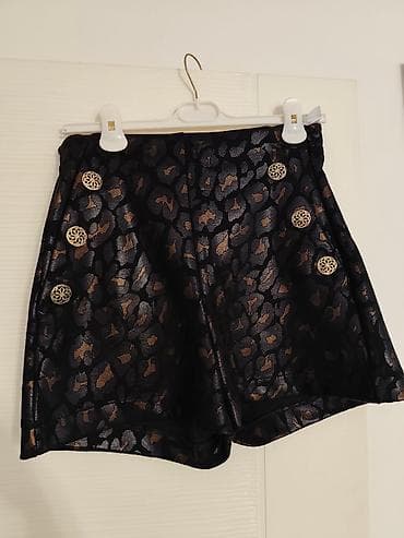 Crni šorts brenda Katrin sa leopard printom i ukrasnim zlatnim na lalafo.rs Crni šorts brenda Katrin sa leopard printom i ukrasnim zlatnim
