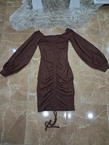 PrettyLittleThing haljina - Model: mini/kratka haljina sa naborima na lalafo.rs — 1 PrettyLittleThing haljina - Model: mini/kratka haljina sa naborima — 1