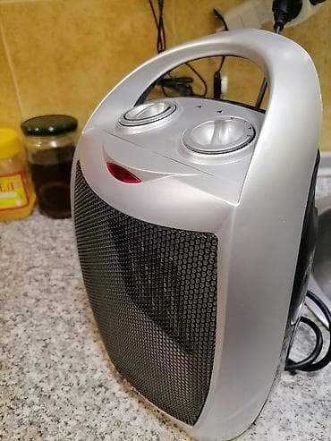 Grejalica duvaljka ESPERANZA 1500 W kao nova je Baš dobra Mogućnost na lalafo.rs — 4 Grejalica duvaljka ESPERANZA 1500 W kao nova je Baš dobra Mogućnost — 4