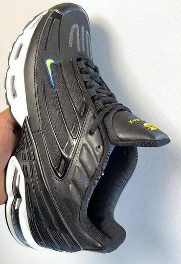 Men's Footwear: Tn
A KLASA
Brojevi od 41 do 46
Cena 6500din hc at lalafo.rs — 1 Men's Footwear: Tn
A KLASA
Brojevi od 41 do 46
Cena 6500din hc — 1