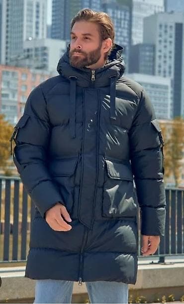 Ovo je muška duga zimska jakna u teget i crnoj boji, model J3068 na lalafo.rs — 1 Ovo je muška duga zimska jakna u teget i crnoj boji, model J3068 — 1