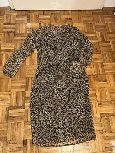 dve suknje po: Ženska garderoba – set haljina i suknja sa bluzom Napomena: - Boje at lalafo.rs — 3 dve suknje po: Ženska garderoba – set haljina i suknja sa bluzom Napomena: - Boje — 3