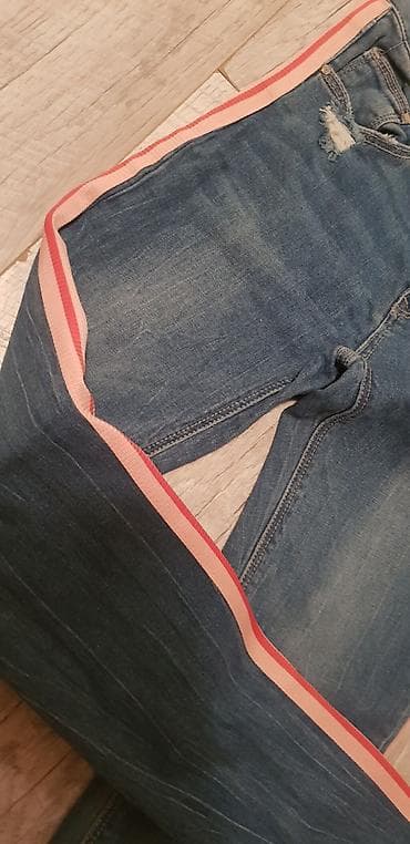 Farmerke svetlo plave,teksas sa trakama celom duzinom sa obe na lalafo.rs — 2 Farmerke svetlo plave,teksas sa trakama celom duzinom sa obe — 2