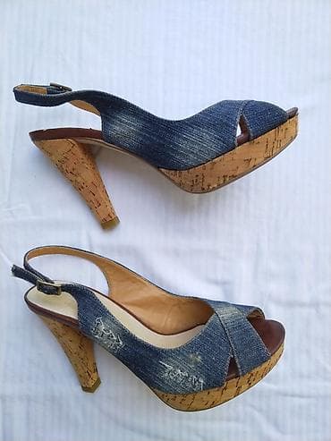 Obuća po 100 din,nemaju oštećenja at lalafo.rs — 2 Obuća po 100 din,nemaju oštećenja — 2