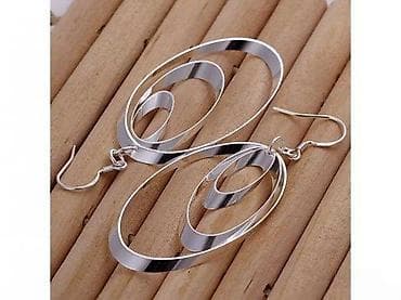 Personal Items: Srebrne viseće minđuše sa trostrukim ovalima - Materijal: srebro at lalafo.rs — 1 Personal Items: Srebrne viseće minđuše sa trostrukim ovalima - Materijal: srebro — 1